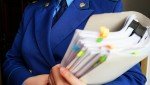 Прокуратура контролирует привлечение к уголовной ответственности мужчины, ударившего пассажира метро